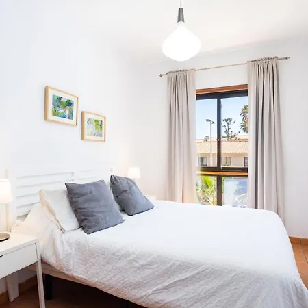 Daire Home2book Sunny Getaway, Terrace & Pool *