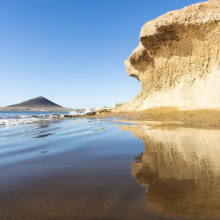 Home2book Sunny Getaway, Terrace & Pool דירה אל מדאנו