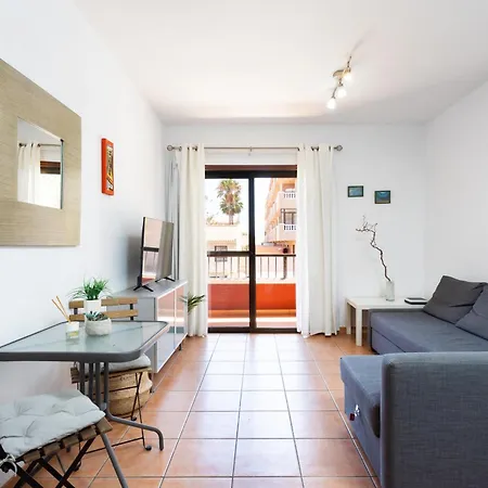 Home2book Sunny Getaway, Terrace & Pool אל מדאנו