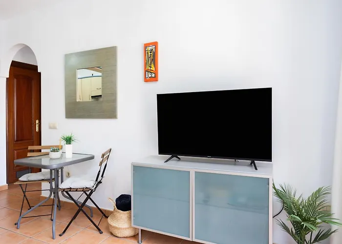 아파트 Home2book Sunny Getaway, Terrace & Pool 엘메다노