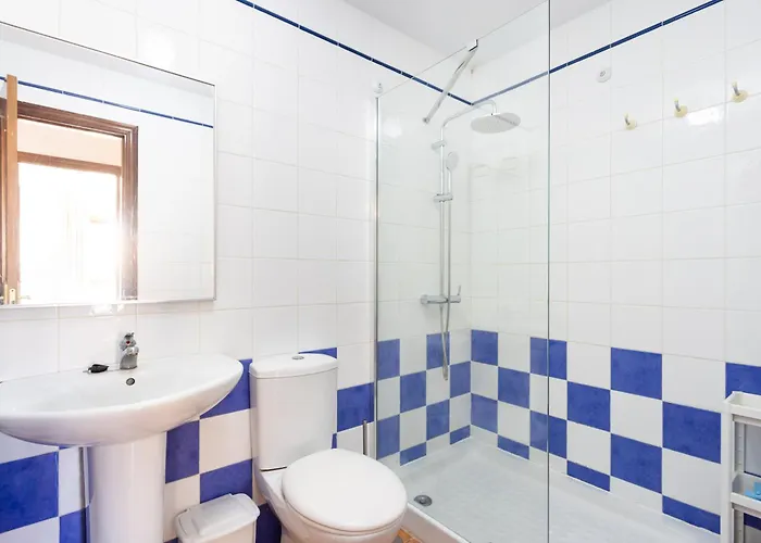 Home2book Sunny Getaway, Terrace & Pool 아파트 엘메다노