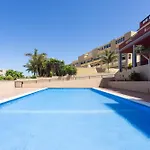 Home2book Sunny Getaway, Terrace & Pool *